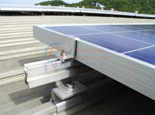 Khung Tấm Pin Năng Lượng Mặt Trời Composite (GFRP) Có gì Mới Lạ 19 • Khung Composite trong he thong dien mat troi