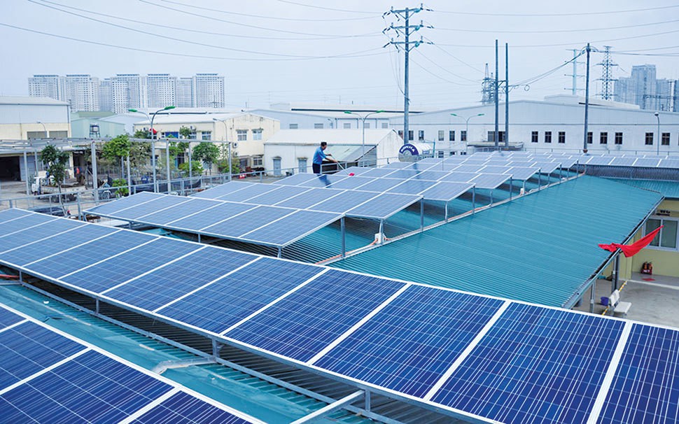 Giải pháp tiết kiệm chi phí mà tăng hiệu suất sản xuất cho nhà Xưởng sản xuất nhờ Điện mặt trời 6 Lợi ích khi vận hành nhà xưởng sản xuất nhờ điện mặt trời